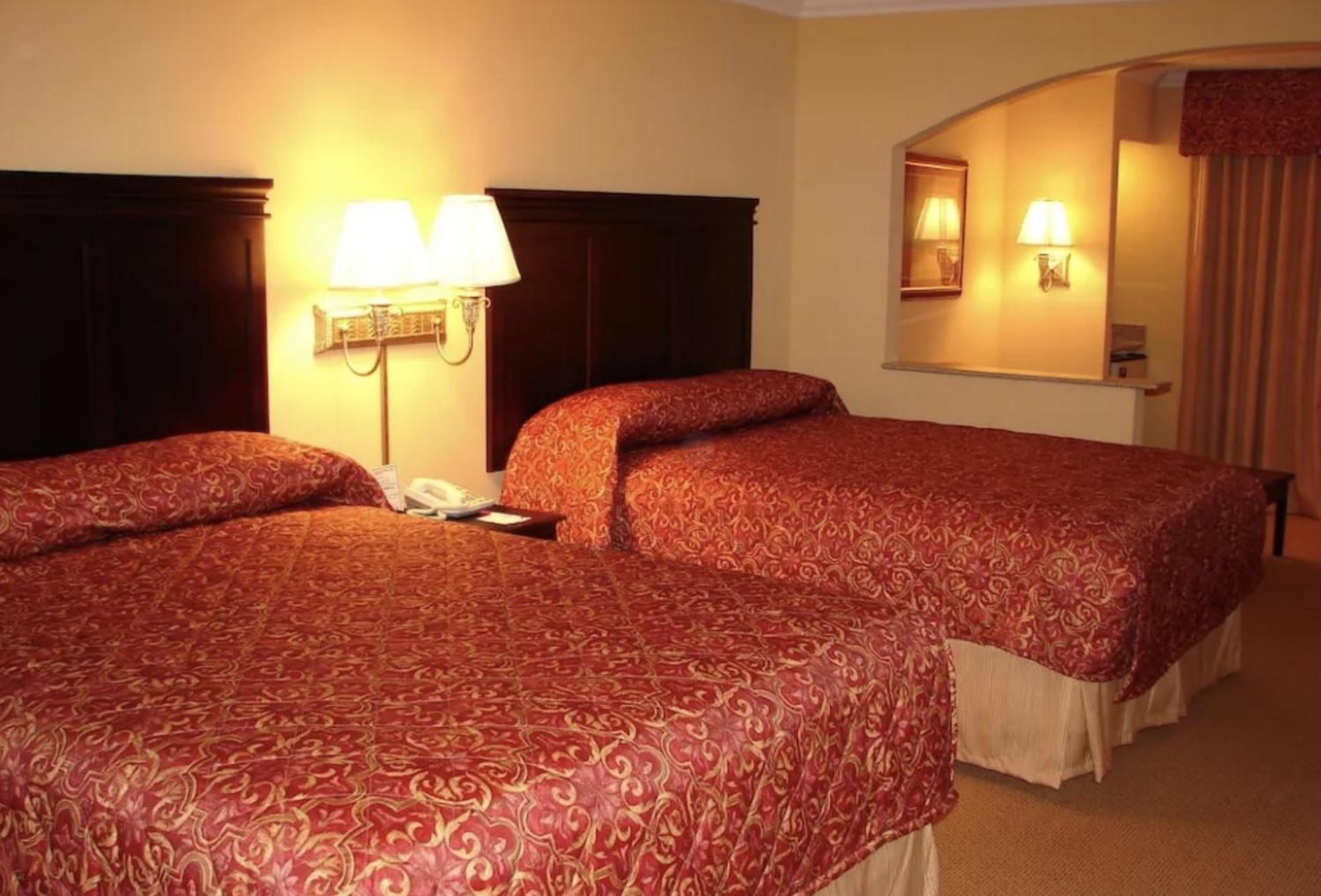 Regency Inn & Suites 阿尔特斯 外观 照片