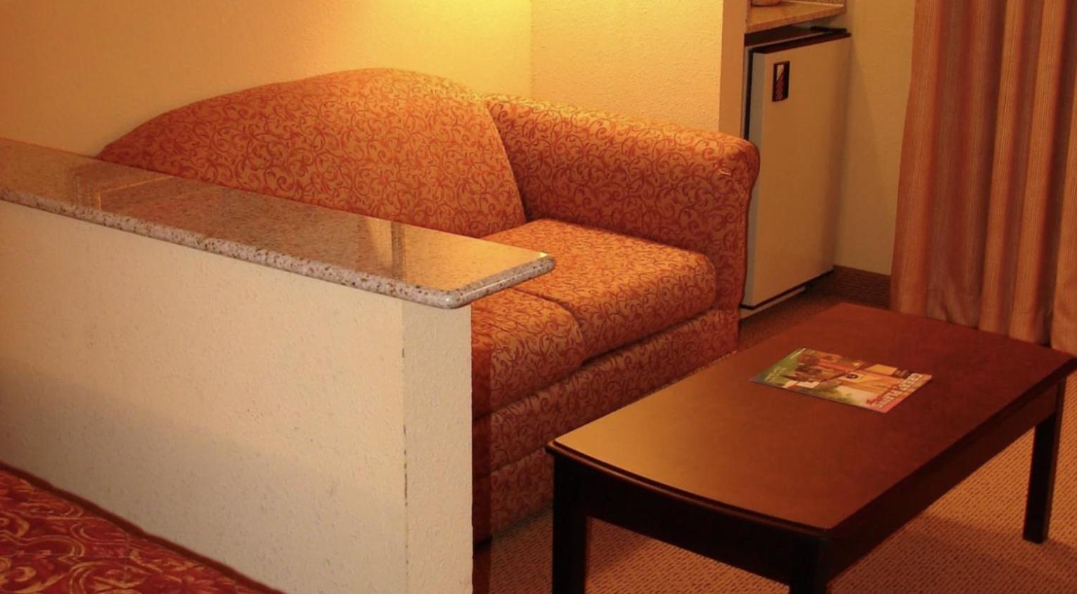 Regency Inn & Suites 阿尔特斯 外观 照片