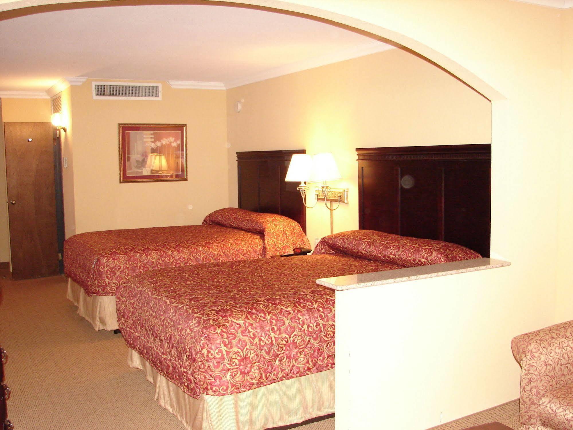 Regency Inn & Suites 阿尔特斯 外观 照片
